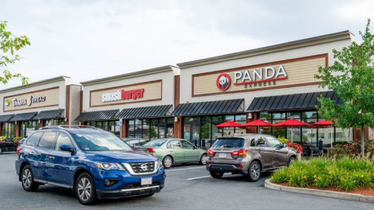 Fellsway Panda Express, Smash Burger, and Panera store fronts